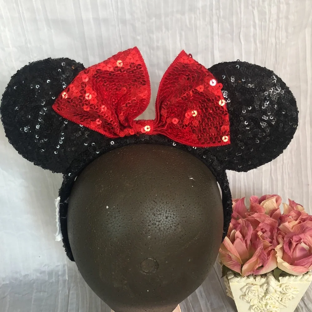 DISNEY MINNIE MOUSE ears Halloween costume from WDW & Halloween treat bag